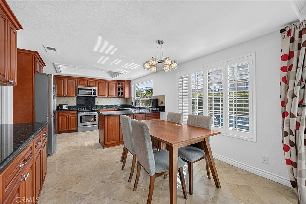 1307 Eltham Property Photo 13