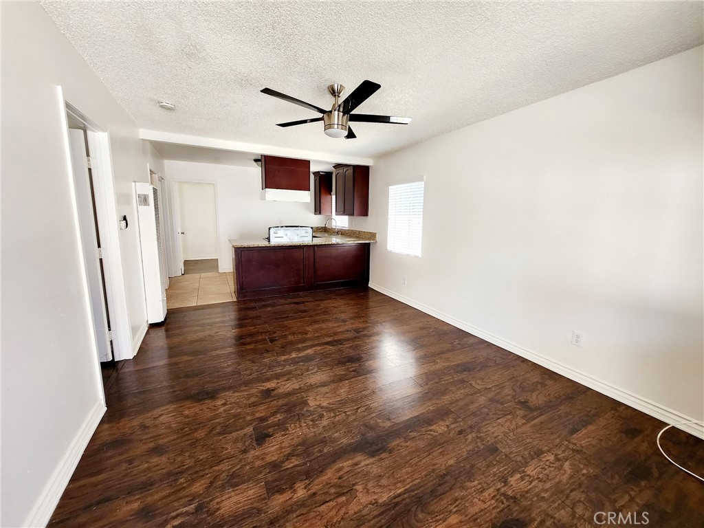 115 W Sunkist Street Property Photo 2