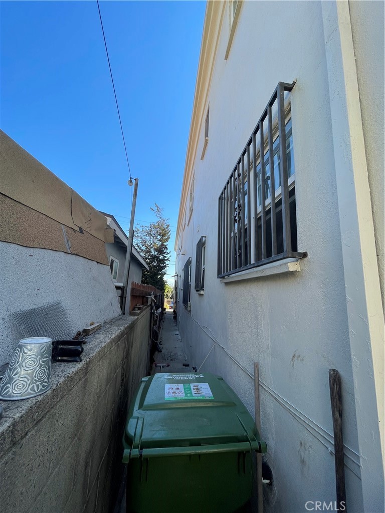 421 N Mott Property Photo 12