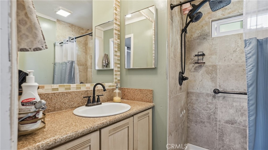 10745 Victoria Avenue 29 Property Photo 16