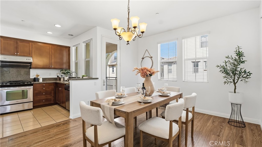 827 The Promenade F Property Photo 15