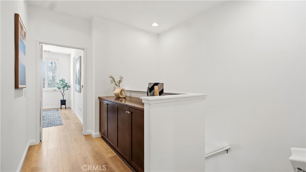 827 The Promenade F Property Photo 19