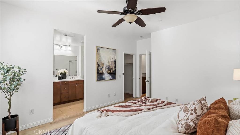 827 The Promenade F Property Photo 22