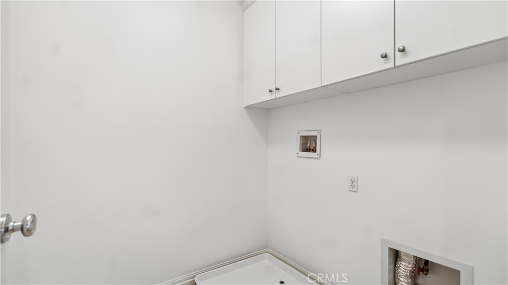 827 The Promenade F Property Photo 27