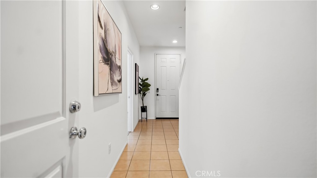 827 The Promenade F Property Photo 35