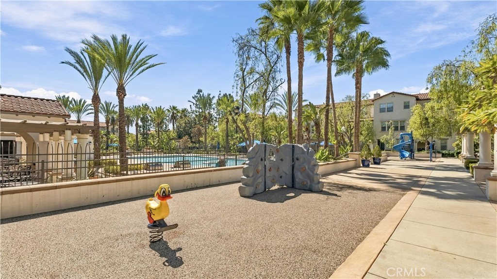 827 The Promenade F Property Photo 51
