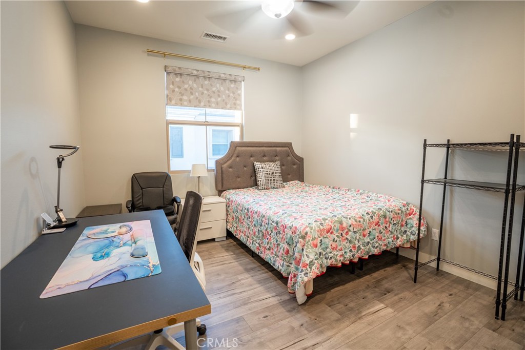 109 Full Sun Property Photo 16