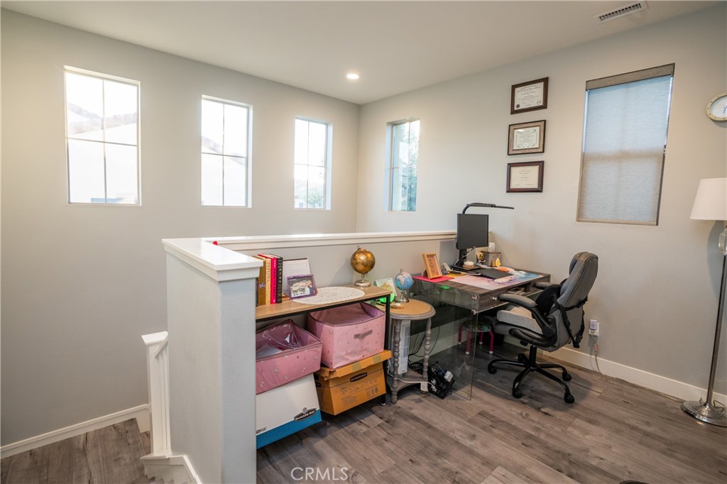 109 Full Sun Property Photo 21