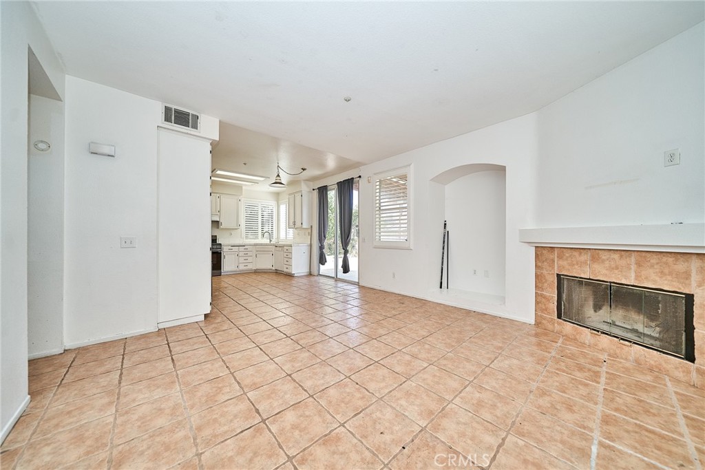 14729 Foxfield Lane Property Photo 9