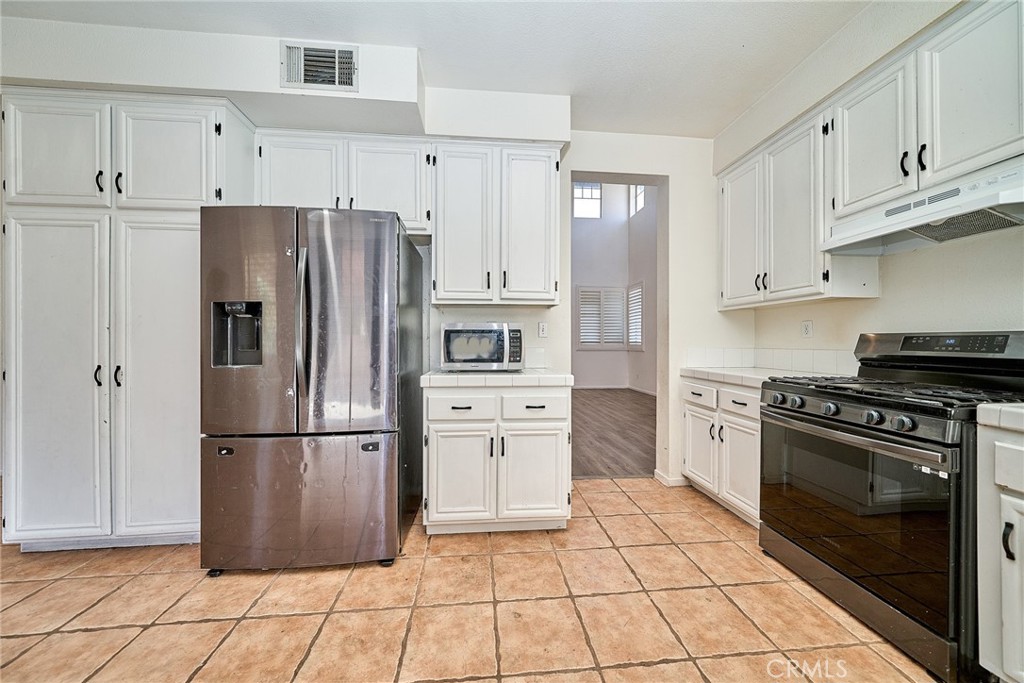 14729 Foxfield Lane Property Photo 11