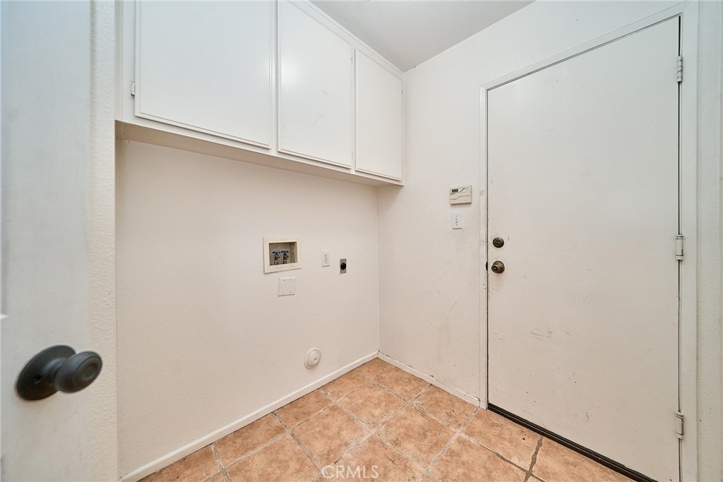 14729 Foxfield Lane Property Photo 17
