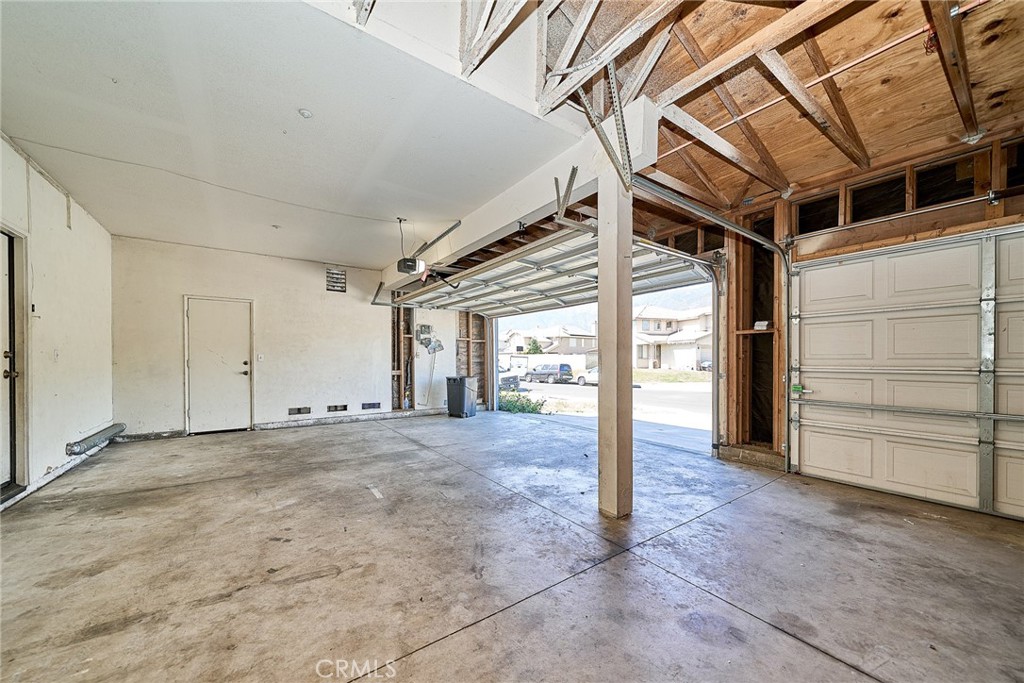 14729 Foxfield Lane Property Photo 36