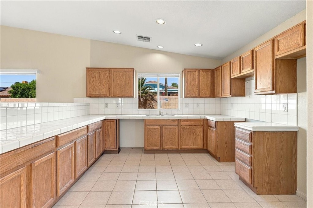 68256 Calle Azteca Property Photo 8