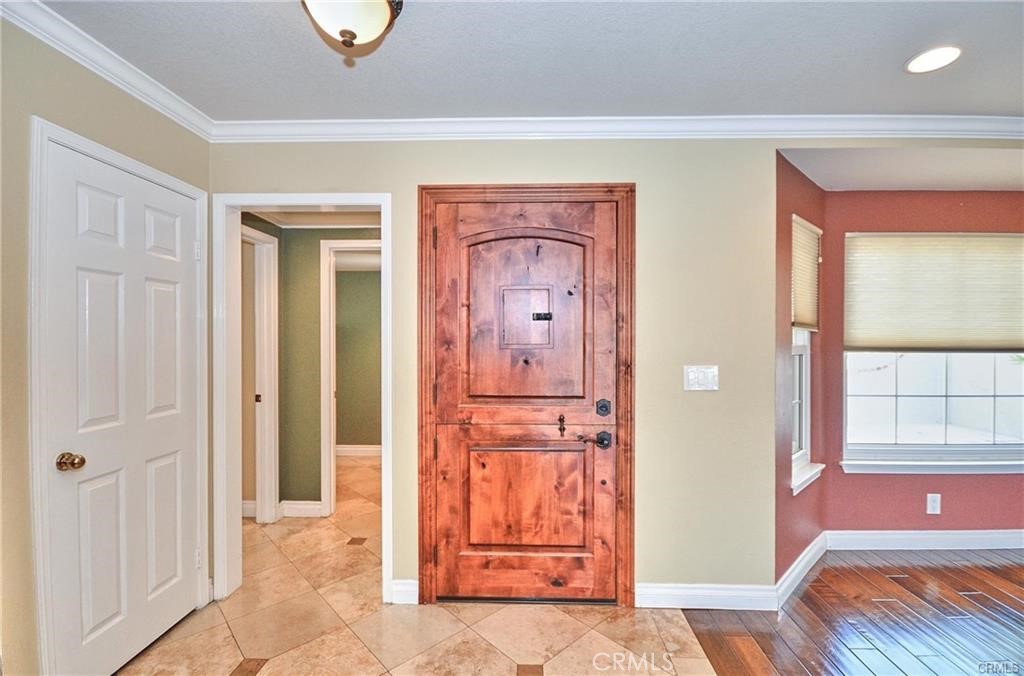 21460 Via Espana Property Photo 8