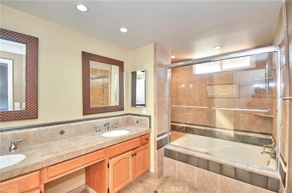 21460 Via Espana Property Photo 23