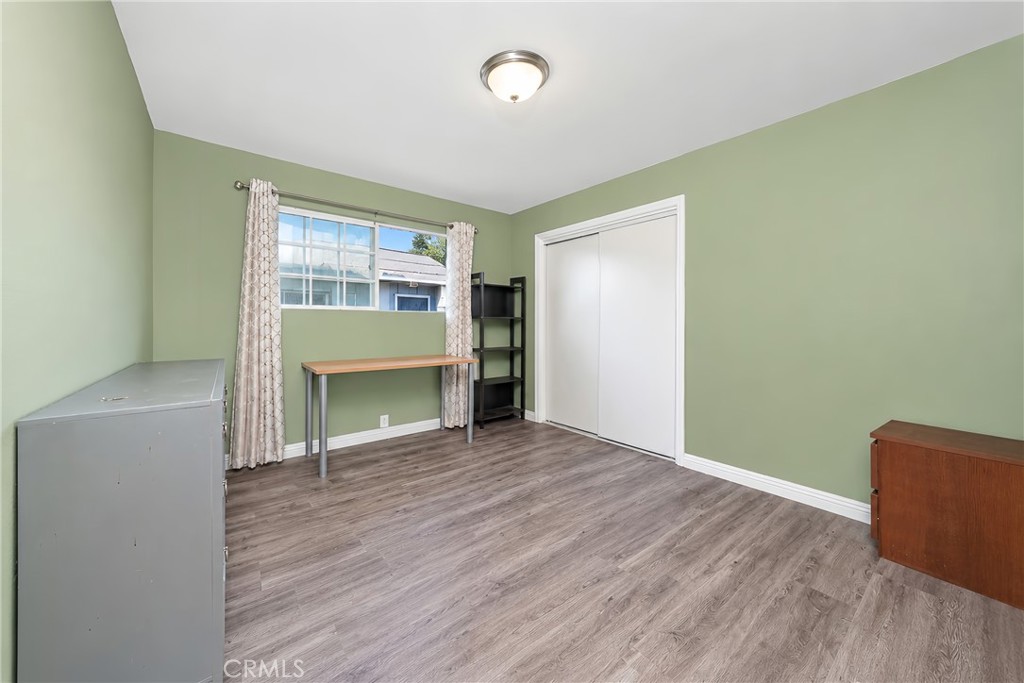 2522 Strathmore Property Photo 10