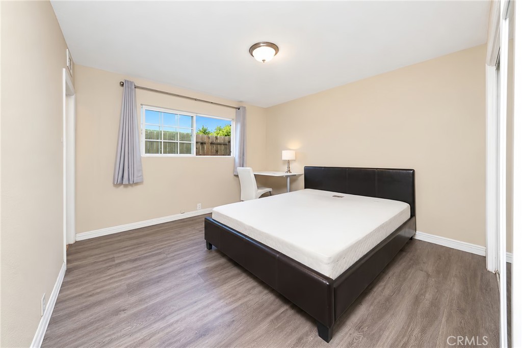 2522 Strathmore Property Photo 12