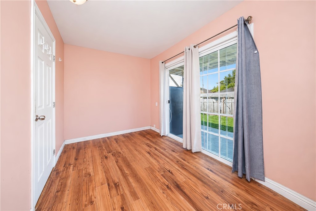 2522 Strathmore Property Photo 13