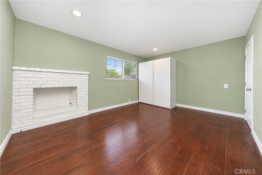 2522 Strathmore Property Photo 15