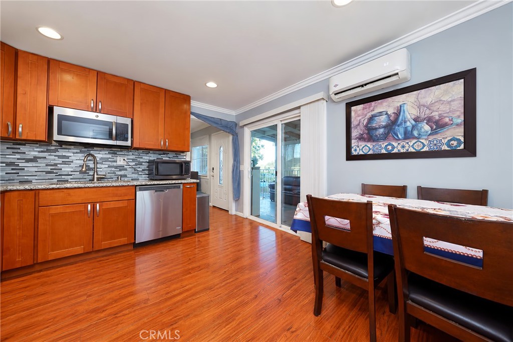 2522 Strathmore Property Photo 27
