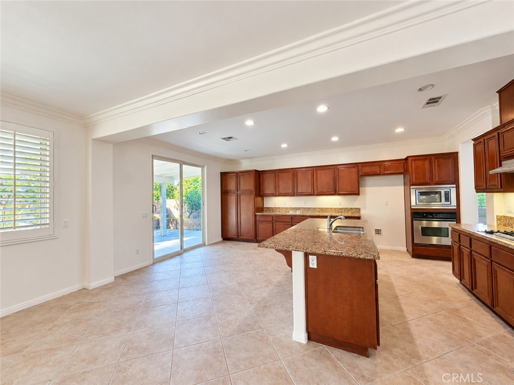 13773 Deerpath Circle Property Photo 10