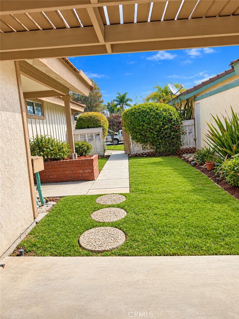 30485 Iron Bark Court Property Photo 3