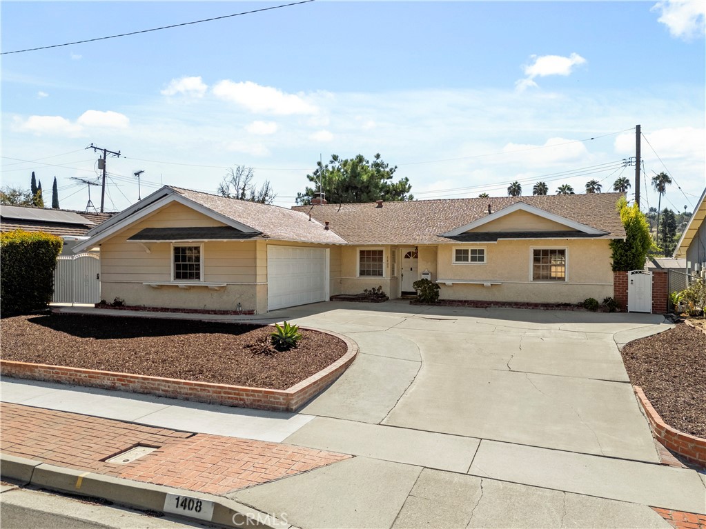 1408 Cranmer Drive Property Photo 2