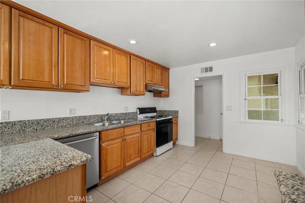 1408 Cranmer Drive Property Photo 8
