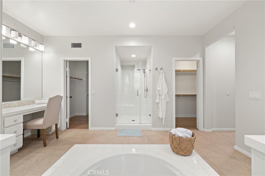 25 Garnet Property Photo 34