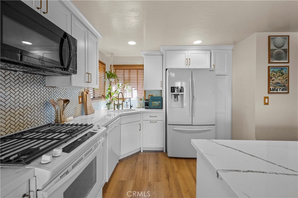 205 E Starr Drive Property Photo 8