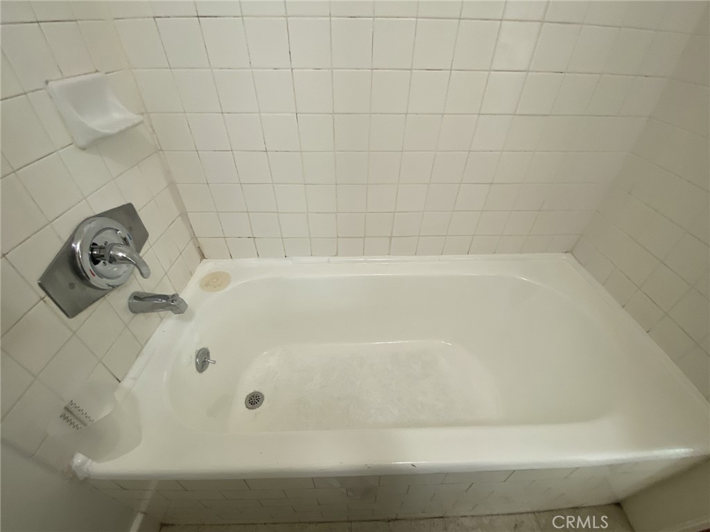 1817 Roosevelt Avenue Property Photo 24