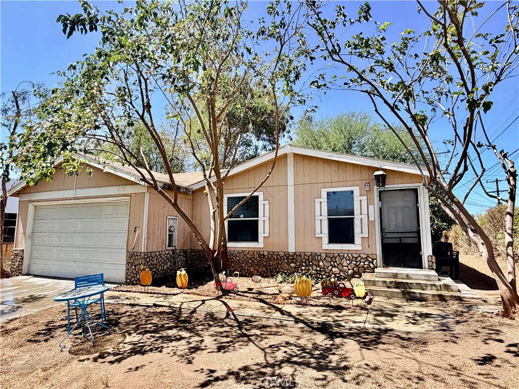 3067 Carl Property Photo 1