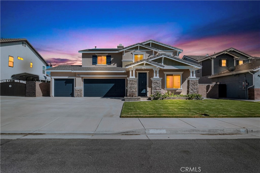 12947 Oakdale Property Photo 1