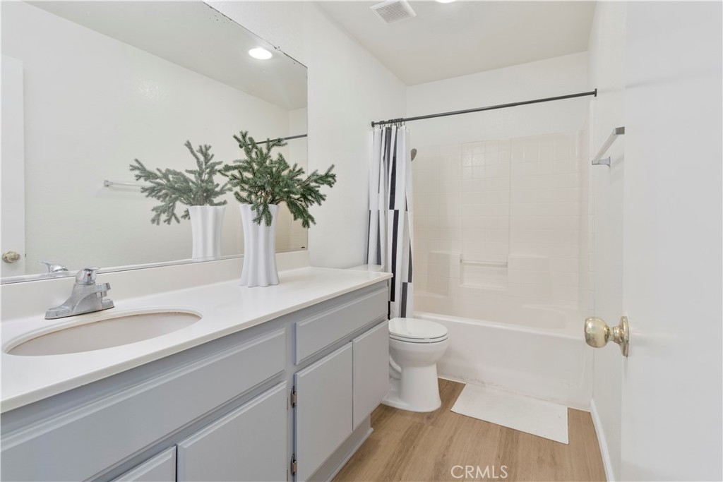 12947 Oakdale Property Photo 35