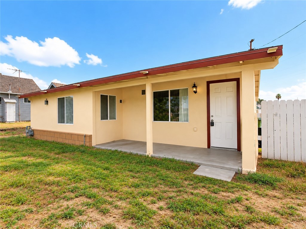 10878 Crowther Lane Property Photo 4