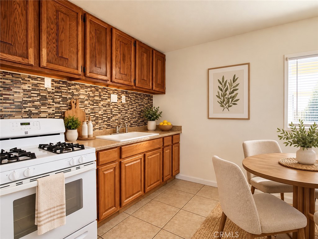 10878 Crowther Lane Property Photo 9