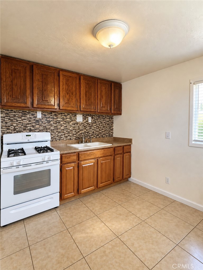 10878 Crowther Lane Property Photo 11