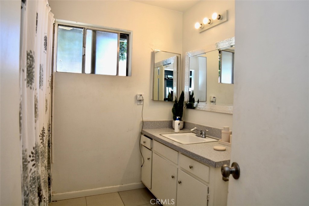 1833 Aileron Property Photo 7