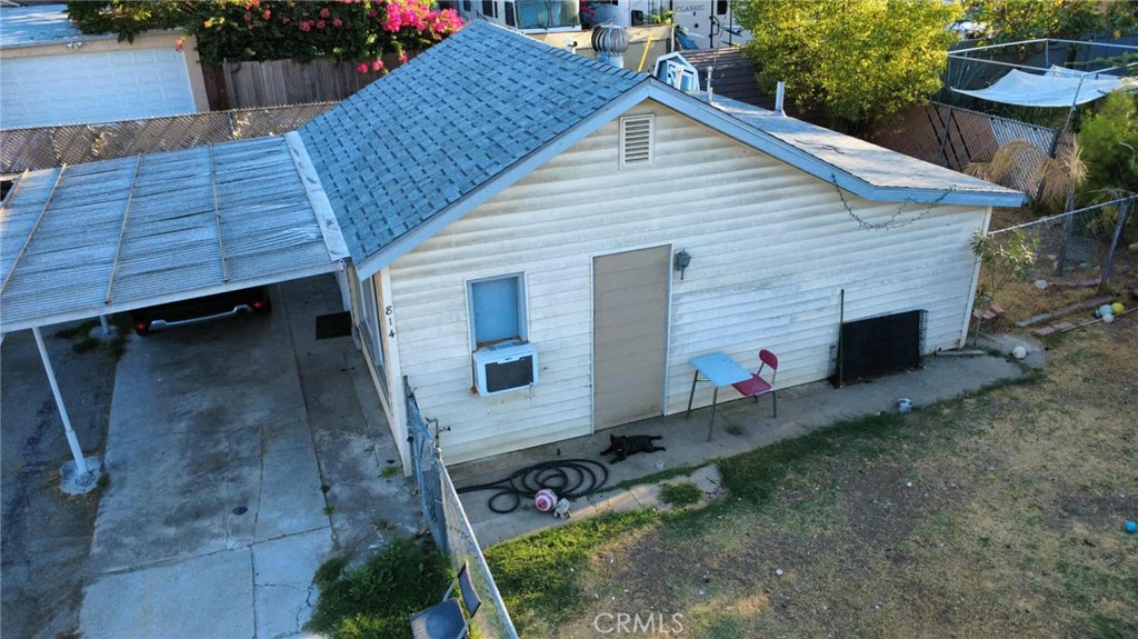 814 E E Street Property Photo 1