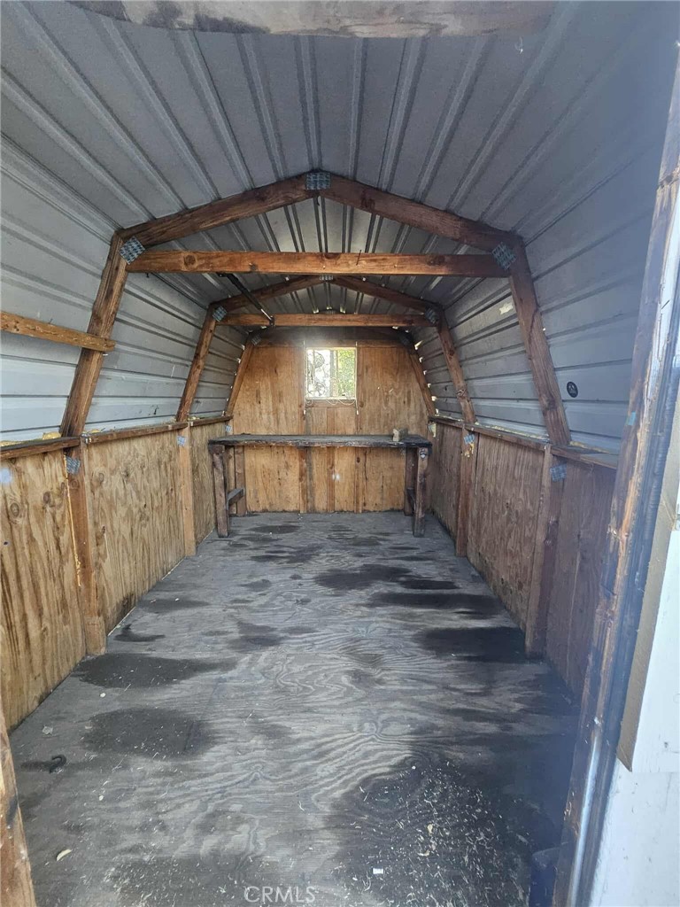 814 E E Street Property Photo 3