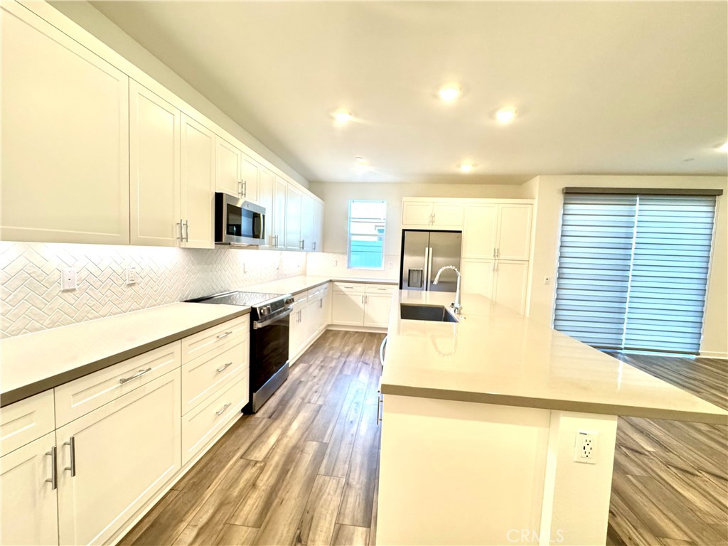 5826 Walden Ct Property Photo 7