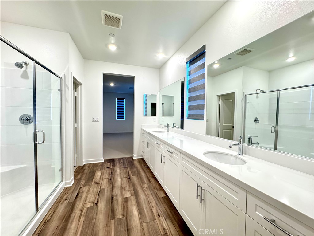 5826 Walden Ct Property Photo 16