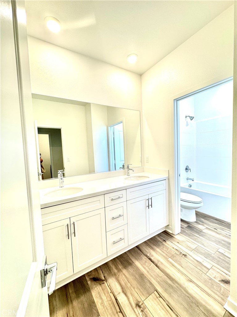 5826 Walden Ct Property Photo 23