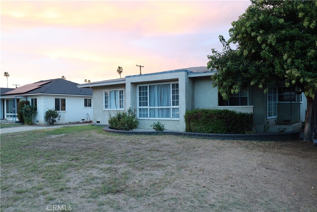1445 E Workman Property Photo 3