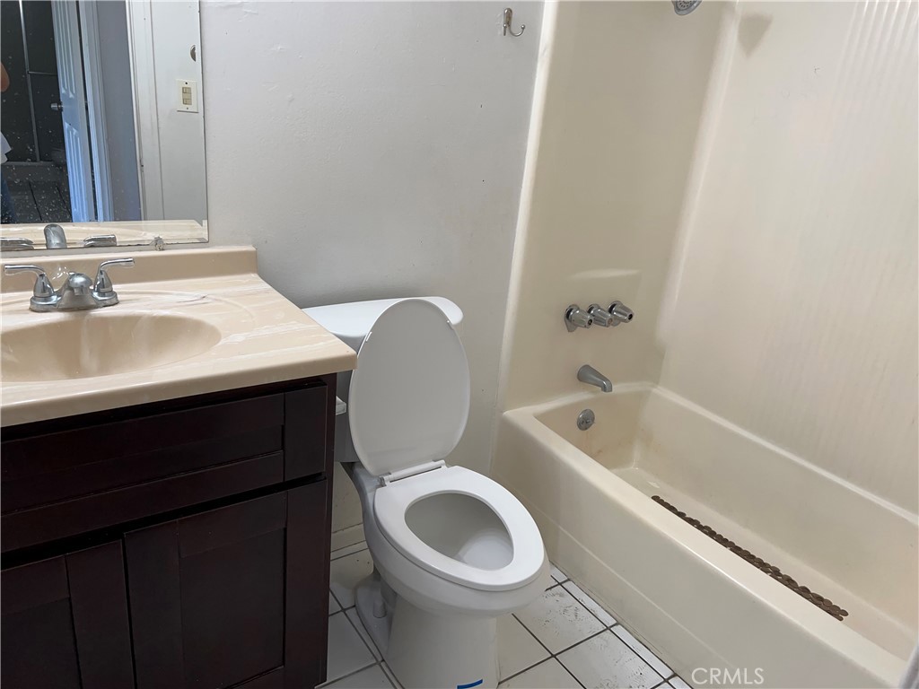 1001 W Stevens Avenue 415 Property Photo 7