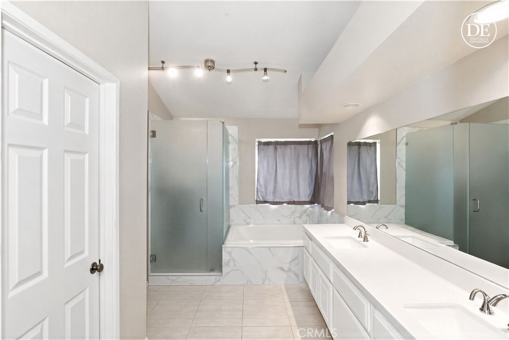 7560 Santa Lucia Property Photo 3