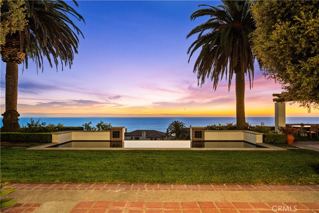 24 Scenic Bluff Property Photo 1