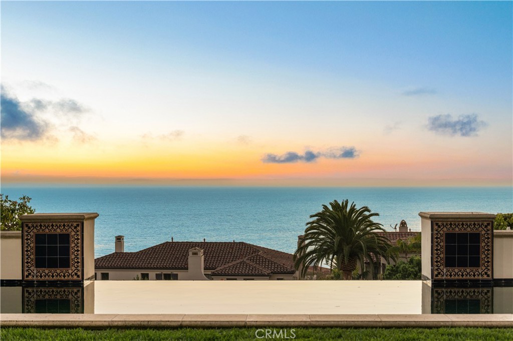 24 Scenic Bluff Property Photo 2
