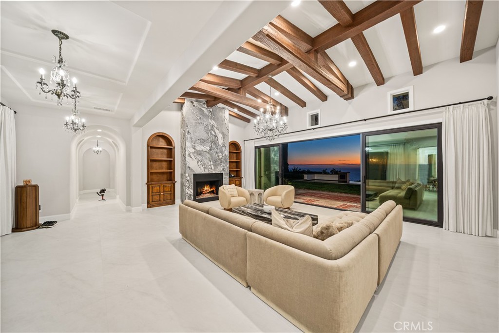 24 Scenic Bluff Property Photo 9