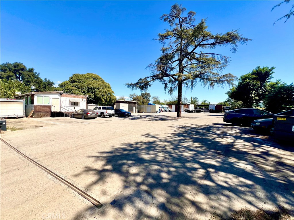 11253 Roswell Property Photo 7